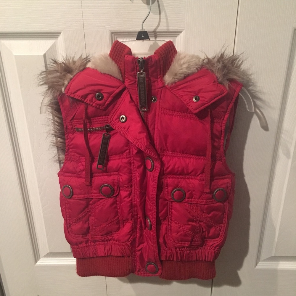 2/$25 F21 Streetwear Red Hooded Faux Fur Puffer Vest